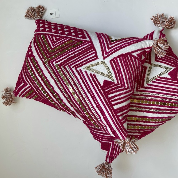 NWT 2 Anthropologie bohemian sequin pattern pillow - Picture 6 of 9